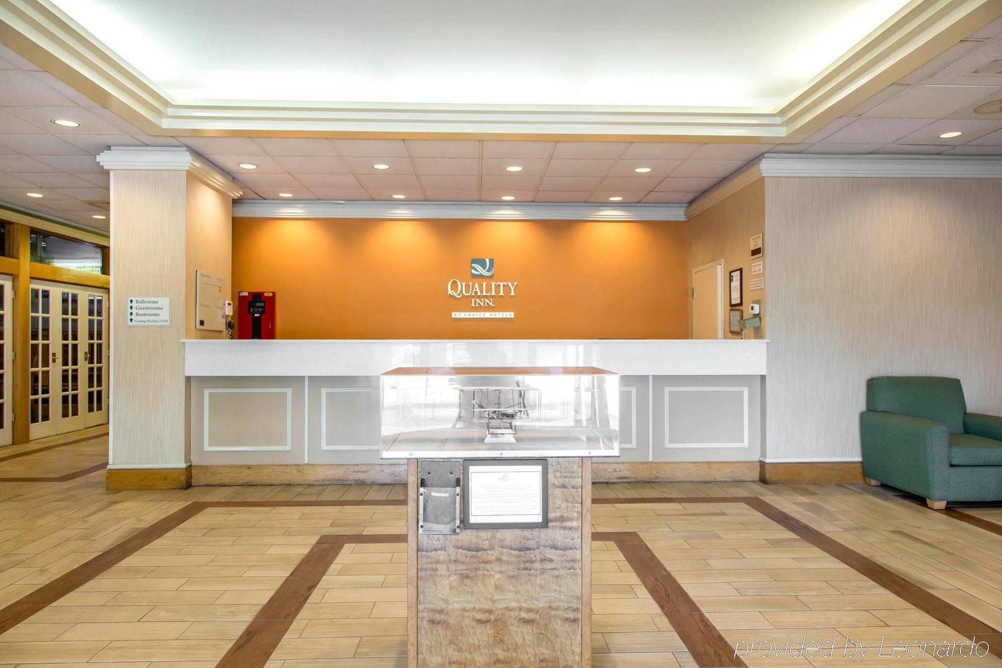 Quality Inn Windsor Locks Exterior foto